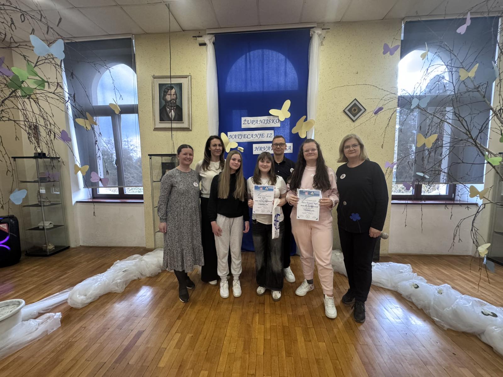Naše učenice uspješne na Natjecanju iz hrvatskog jezika